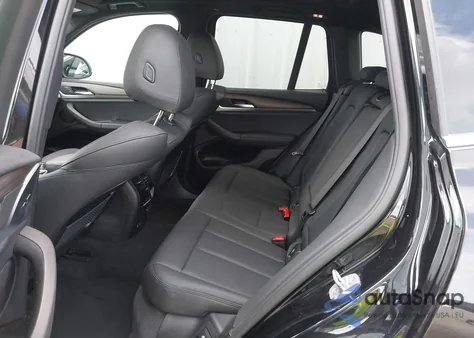 2021 BMW X3 Phev xDrive30E z USA, uszkodzony, nr VIN 5UXTS1C08M9H19167